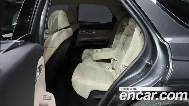 Genesis GV70 2021 — Şəkil 16/20