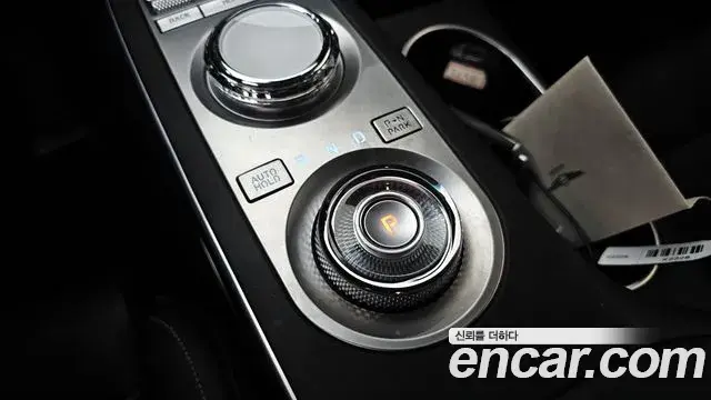 Genesis GV70 2022 — Фото 9/20