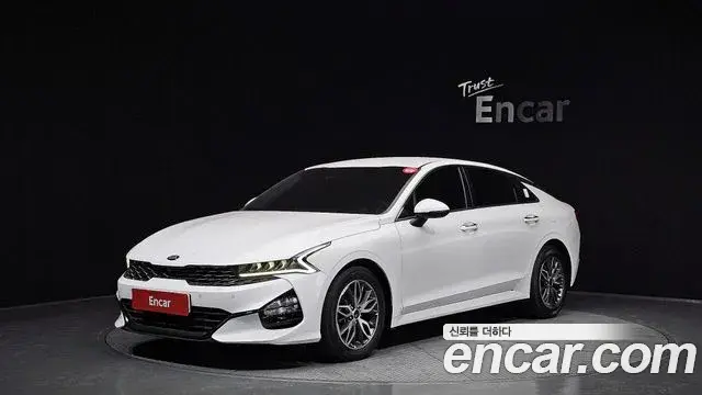 Kia K5 2021 — ფოტო 16/20