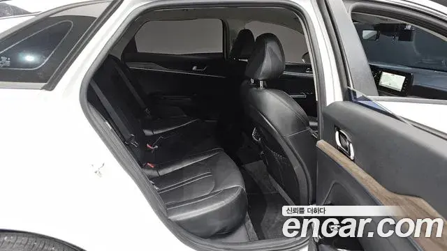 Kia K5 2021 — ფოტო 6/20