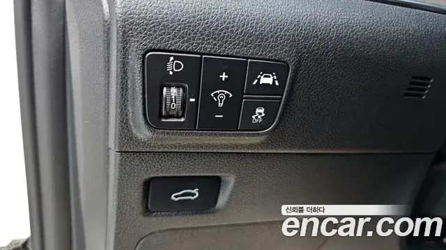 Kia K5 2021 — ფოტო 9/20