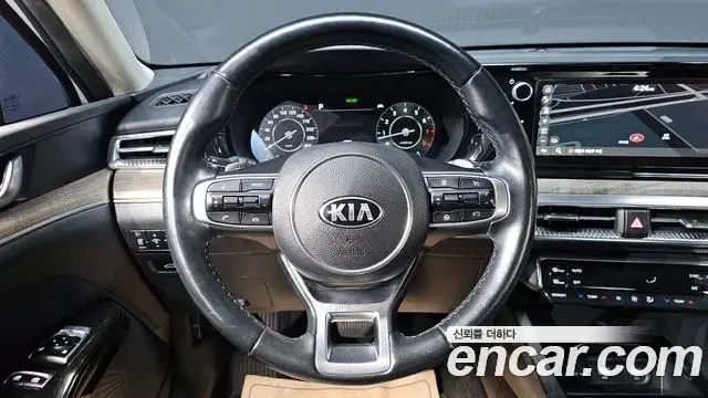 Kia K5 2021 — ფოტო 19/20