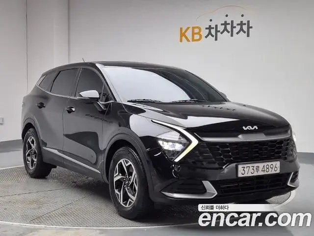 Kia Sportage 2021 — ფოტო 4/18