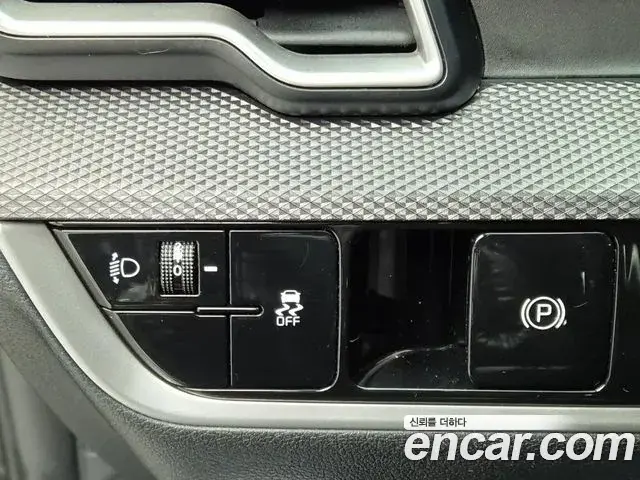 Kia Sportage 2021 — ფოტო 1/18