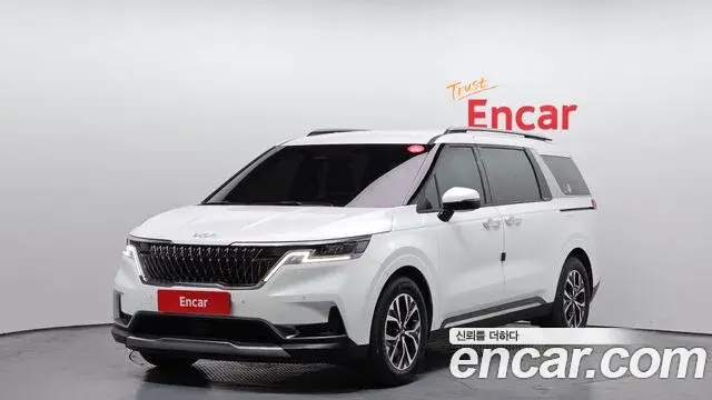 Kia Carnival 2022 — Фото 1/20