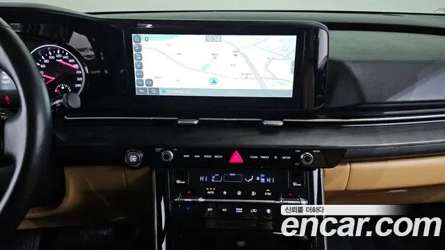 Kia Carnival 2022 — Фото 12/20