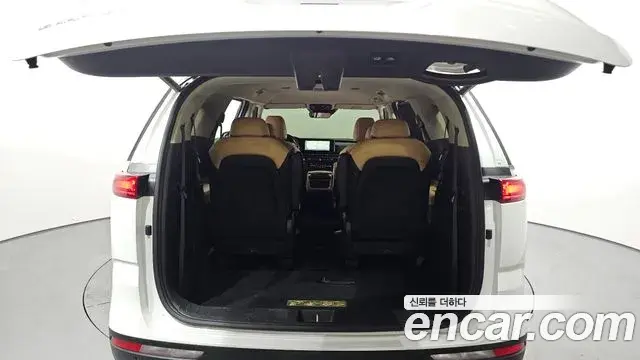 Kia Carnival 2022 — Фото 20/20