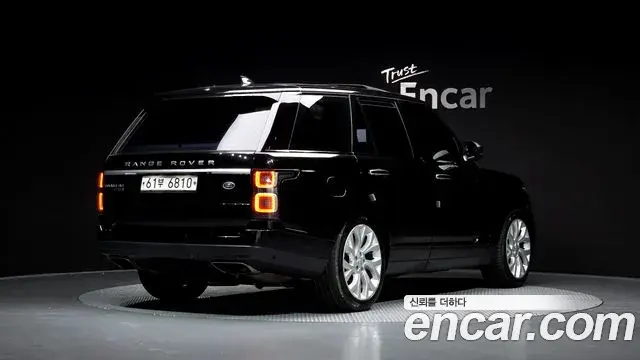 Land Rover Range Rover 2018 — ფოტო 6/20