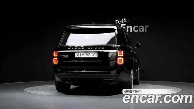 Land Rover Range Rover 2018 — ფოტო 12/20
