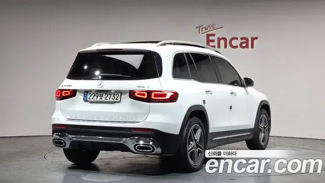 Mercedes-Benz GLB-Class 2021 — Фото 2/20