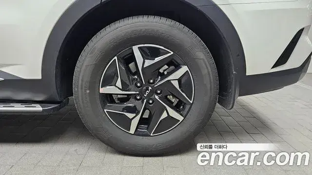 Kia Sorento 2022 — ფოტო 18/20