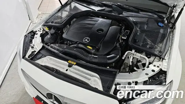 Mercedes-Benz C-Class 2019 — Şəkil 9/20
