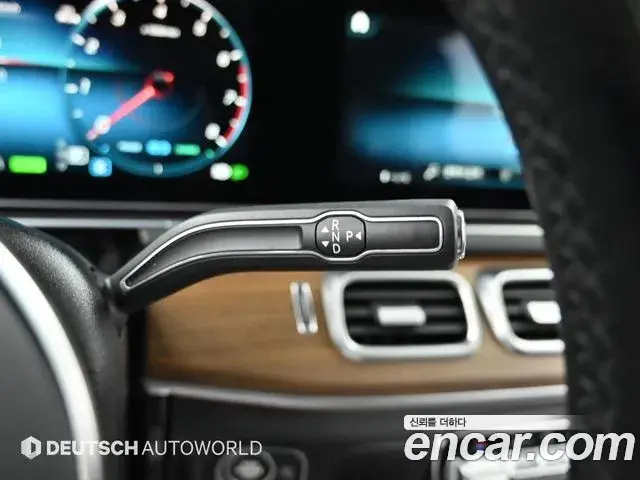 Mercedes-Benz GLE-Class 2021 — ფოტო 10/20