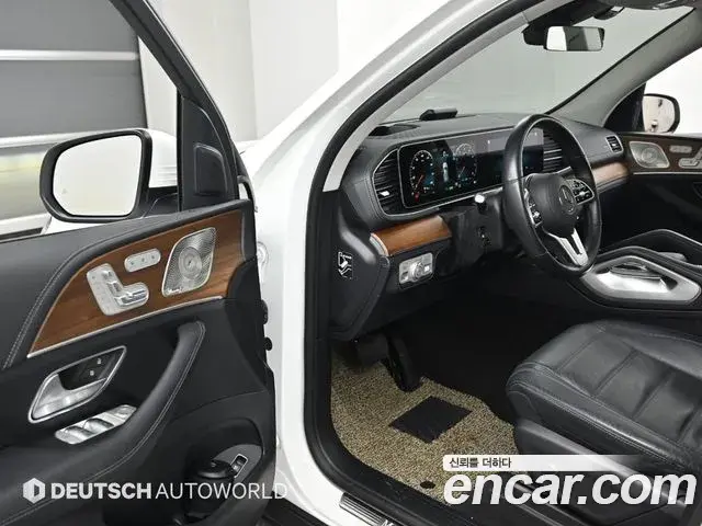 Mercedes-Benz GLE-Class 2021 — ფოტო 5/20