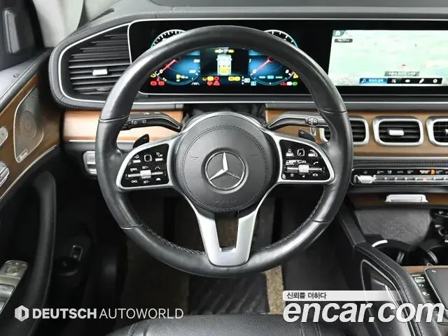 Mercedes-Benz GLE-Class 2021 — ფოტო 2/20