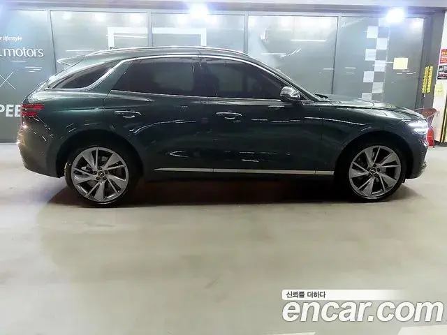 Genesis GV70 2022 — Photo 19/20