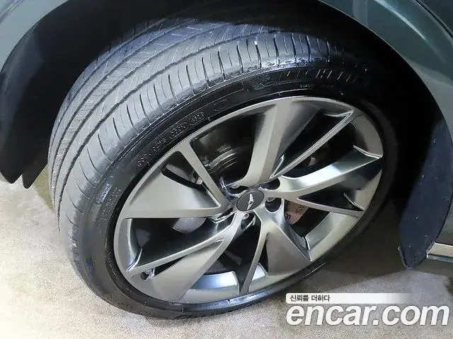 Genesis GV70 2022 — Photo 6/20