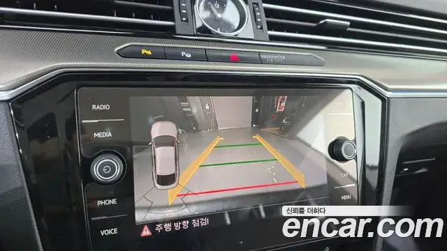 Volkswagen Arteon 2018 — ფოტო 18/20