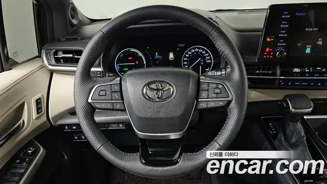 Toyota Sienna 2023 — Photo 5/20
