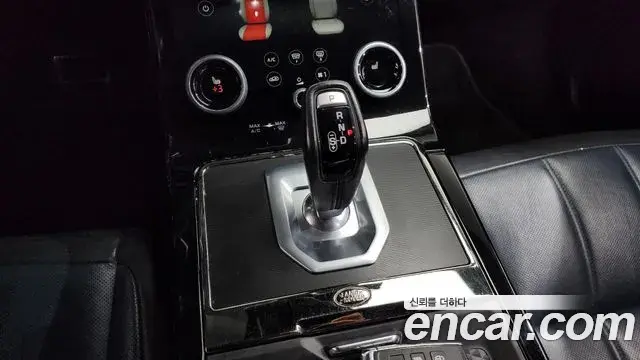 Land Rover Range Rover Evoque 2019 — Фото 9/20