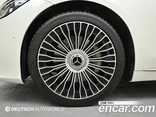 Mercedes-Benz S-Class 2021 — ფოტო 18/20