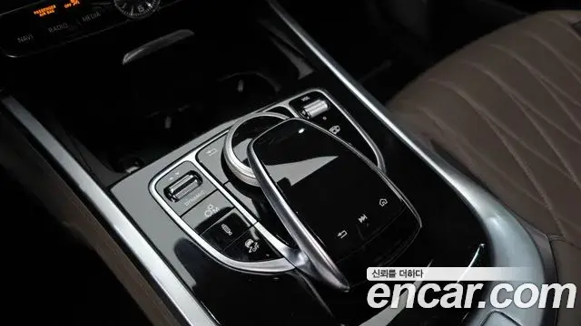Mercedes-Benz G-Class 2021 — ფოტო 12/20
