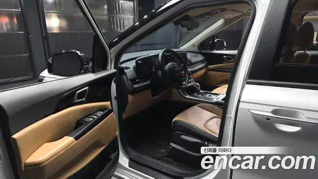 Kia Carnival 2021 — Photo 10/20