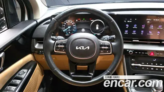 Kia Carnival 2021 — Photo 13/20