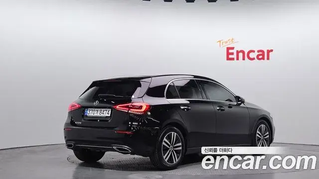Mercedes-Benz A-Class 2022 — ფოტო 17/20