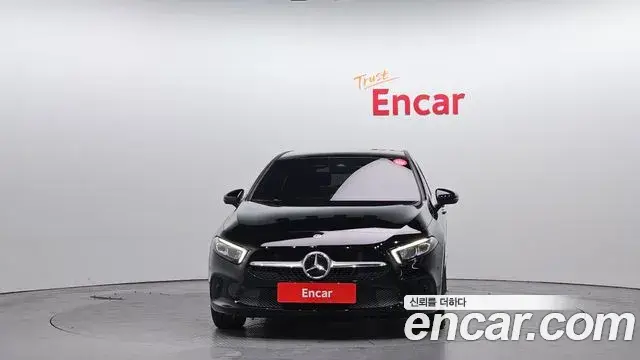 Mercedes-Benz A-Class 2022 — ფოტო 2/20