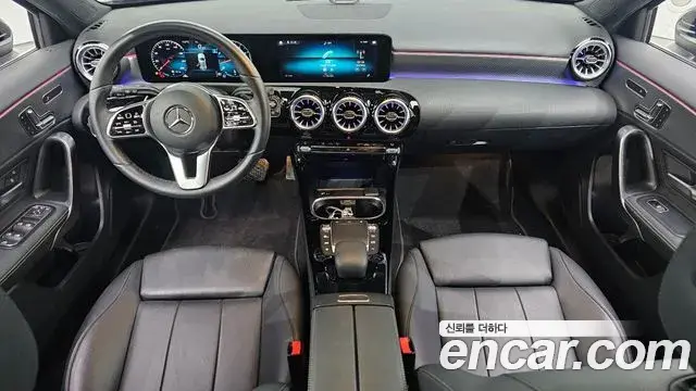 Mercedes-Benz A-Class 2022 — ფოტო 5/20