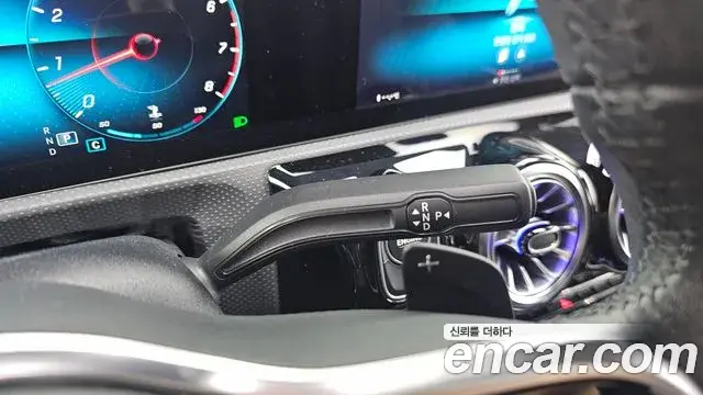 Mercedes-Benz A-Class 2022 — ფოტო 18/20