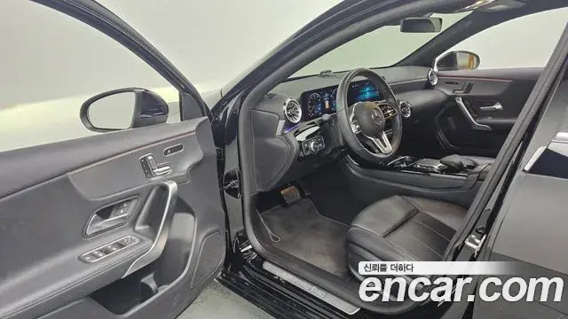 Mercedes-Benz A-Class 2022 — ფოტო 10/20