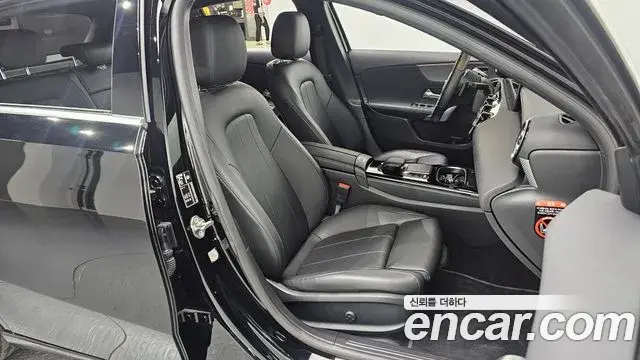 Mercedes-Benz A-Class 2022 — ფოტო 12/20