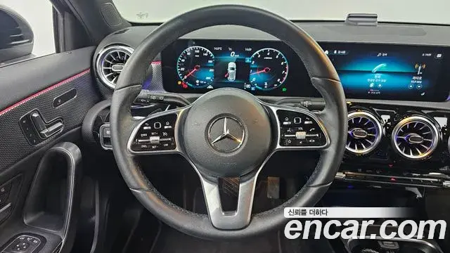 Mercedes-Benz A-Class 2022 — ფოტო 6/20