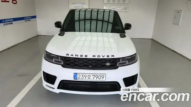 Land Rover Range Rover Sport 2021 — ფოტო 16/20