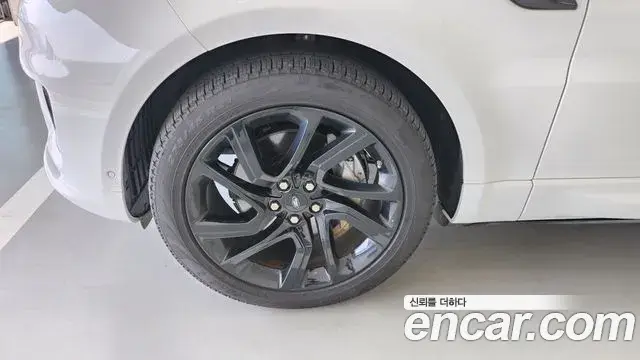 Land Rover Range Rover Sport 2021 — ფოტო 18/20