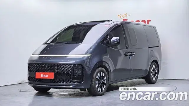 Hyundai Staria 2024 — Фото 1/20