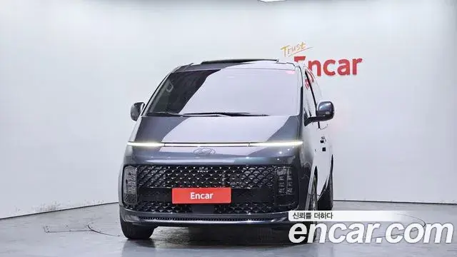 Hyundai Staria 2024 — Фото 3/20