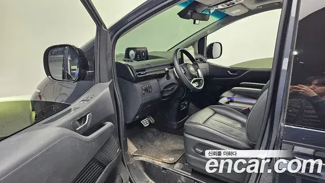 Hyundai Staria 2024 — Фото 10/20