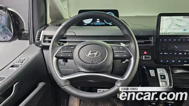 Hyundai Staria 2024 — Фото 13/20