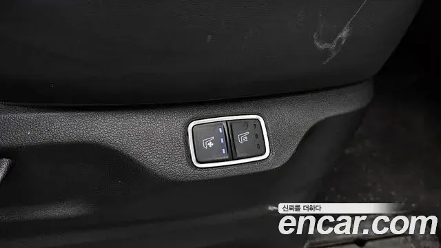 Hyundai Staria 2024 — Фото 17/20