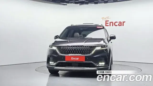 Kia Carnival 2022 — Фото 3/20