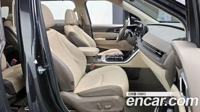 Kia Carnival 2022 — Фото 11/20