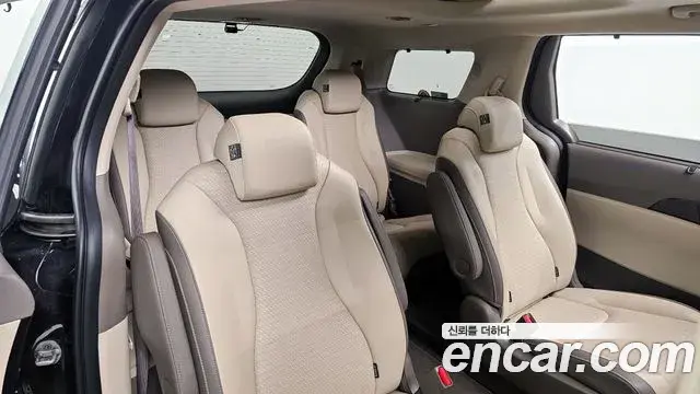 Kia Carnival 2022 — Фото 14/20