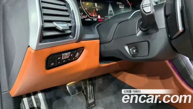 BMW 8 Series 2020 — ფოტო 5/20