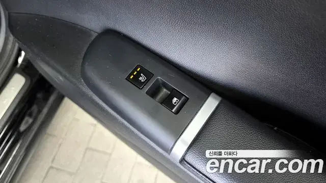Hyundai Grandeur Hybrid 2023 — Photo 7/20
