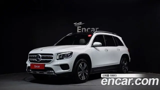 Mercedes-Benz GLB-Class 2021 — Şəkil 19/20