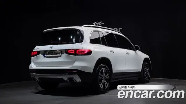 Mercedes-Benz GLB-Class 2021 — Şəkil 5/20