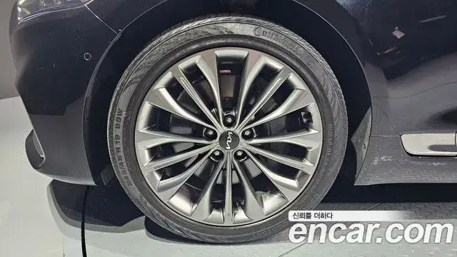 Kia The K9 2022 — Photo 10/20